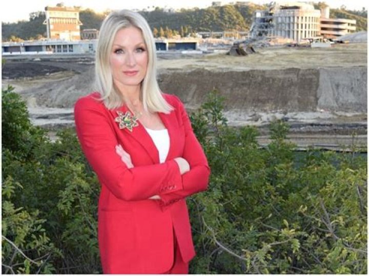 Laura Fink Bio, Age, Height, Husband, Net Worth, Wiki