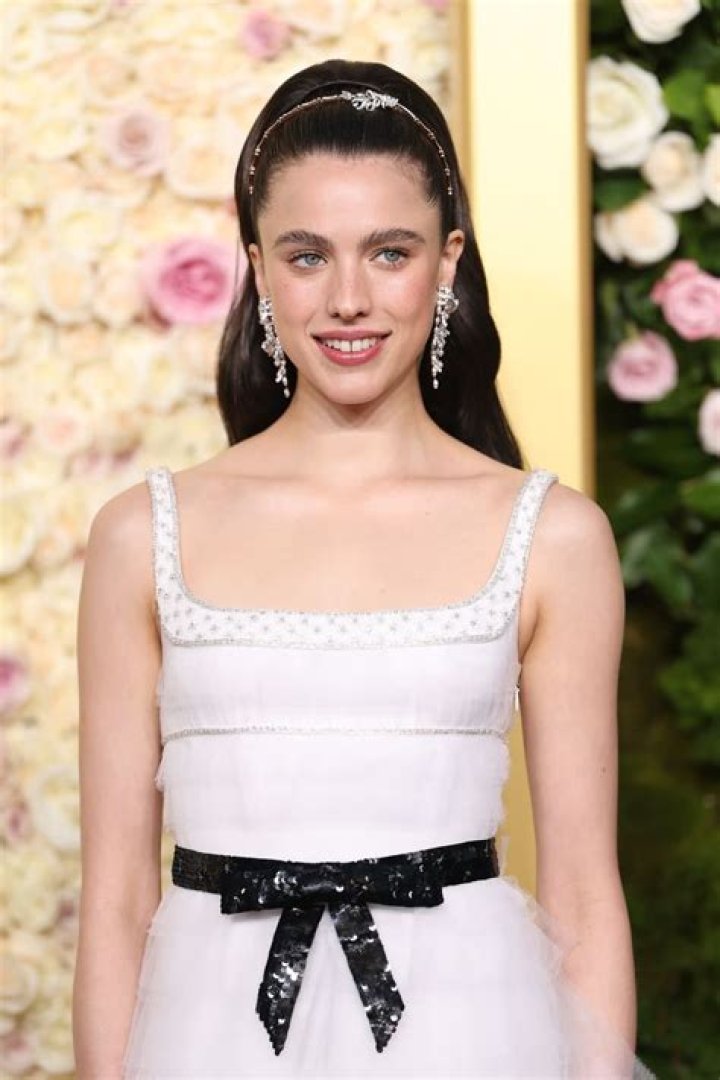 Unveiling The Enigma Of Margaret Qualley's Height